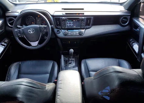 2017 Toyota Rav4 Se z USA, uszkodzony, nr VIN JTMJFREV2HJ159412